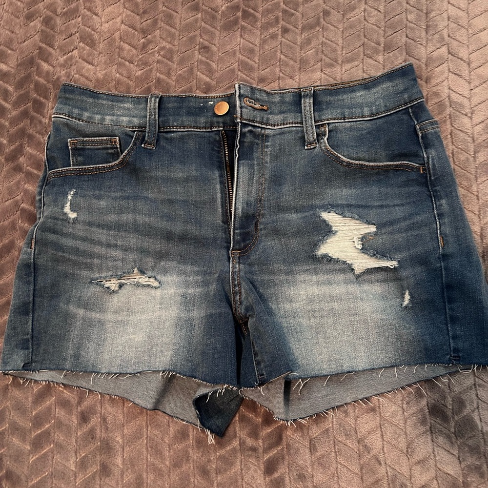 Distressed jean shorts